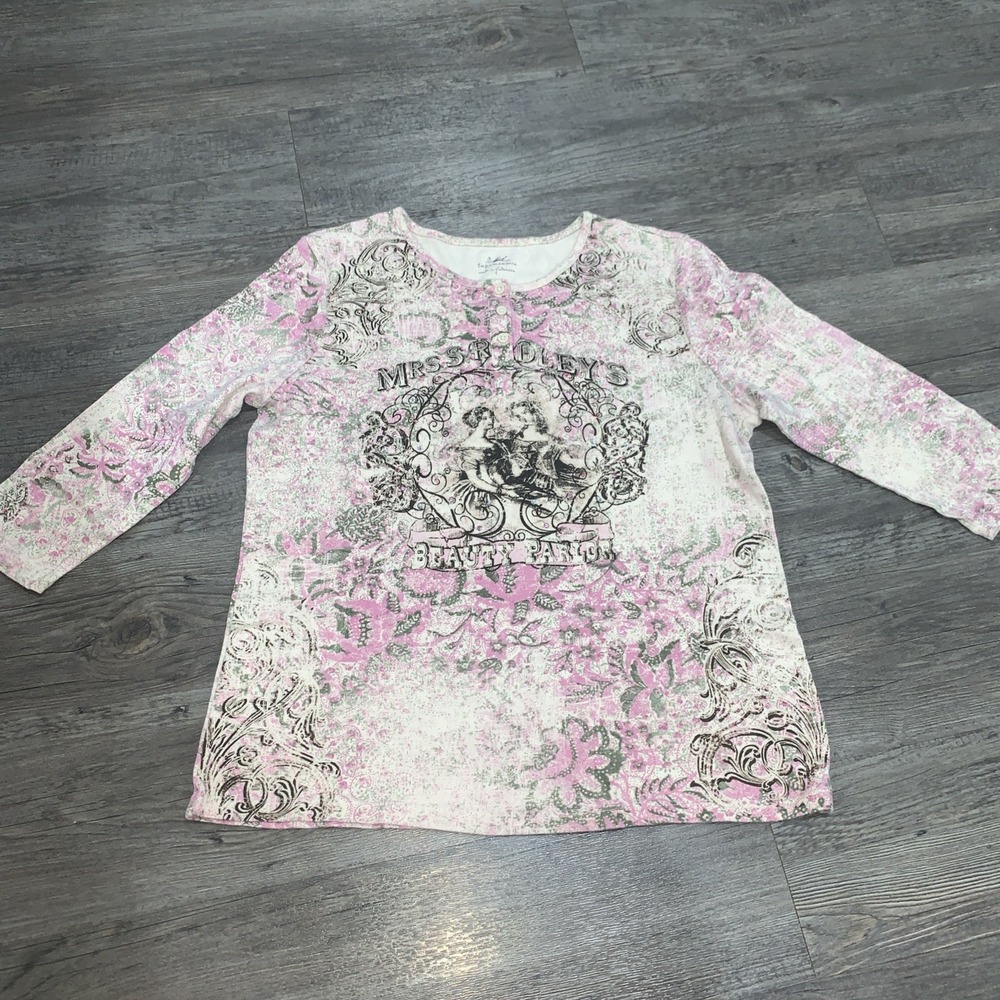 Tape Measure Henley Top Mrs S Ridleys Beauty Parlor Size Large Pink 3/4 Sleeve